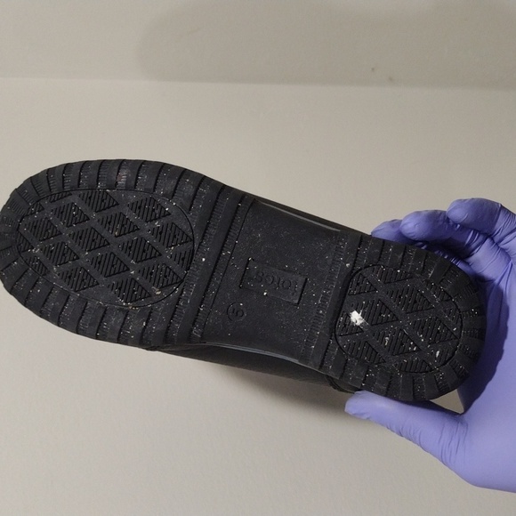 Boys and Girls Totes Snow Boots for Kids - Very Good Condition - Size 5 M - Picture 4 of 8